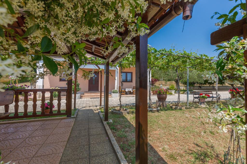 Apartments Mirjana Vrsar Zewnętrze zdjęcie